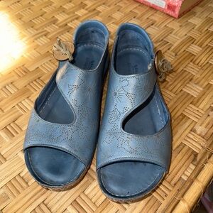 Spring Step Blue Floral Cutout Sandals